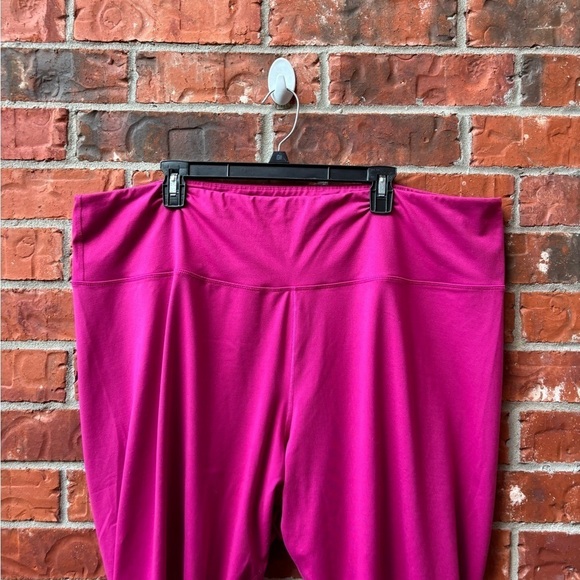 Old Navy Womens 4X Powerpress Fuschia Pink High Rise Go Dry Cropped Leggings - Picture 2 of 7